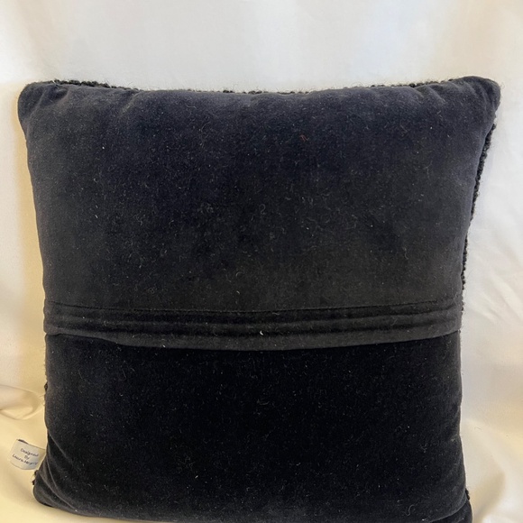 Chandler 4 Corners "Chocolate Lab" Hooked Wool Throw Pillow-Laura Megroz-18 x 18 - Picture 4 of 11